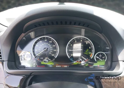 2016 BMW 535I z USA, uszkodzony, nr VIN WBA5B1C50GG552755